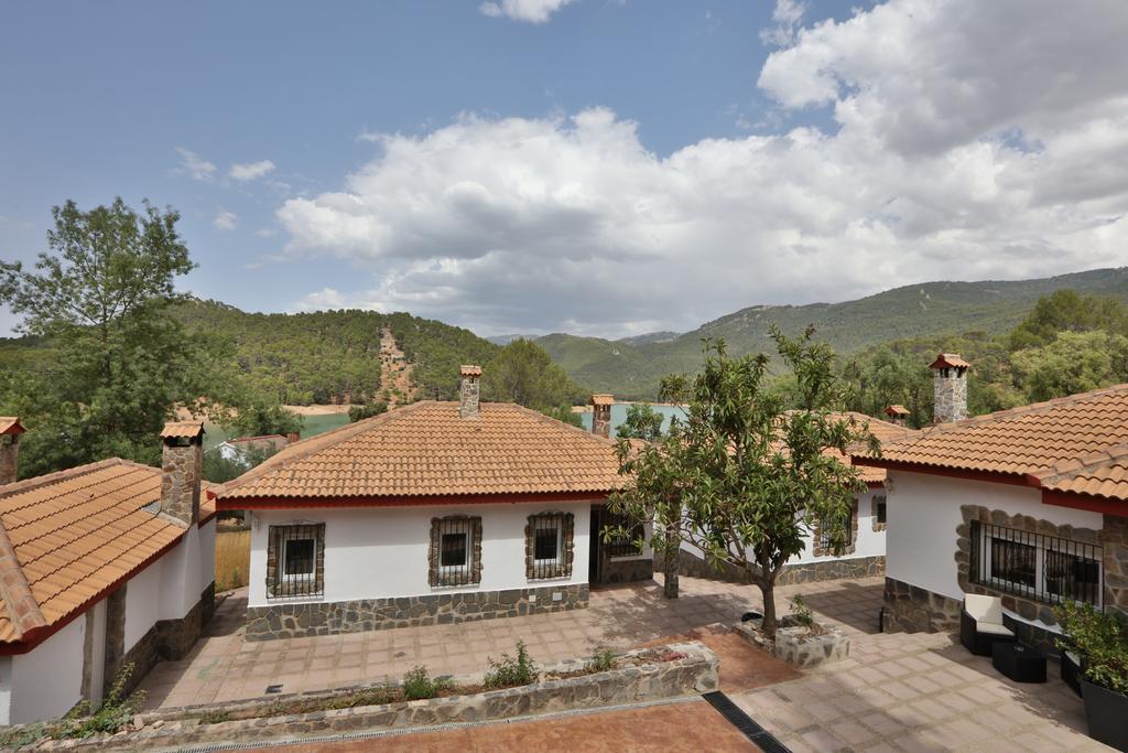 Apartamentos El Madronal Coto Rios Exterior photo